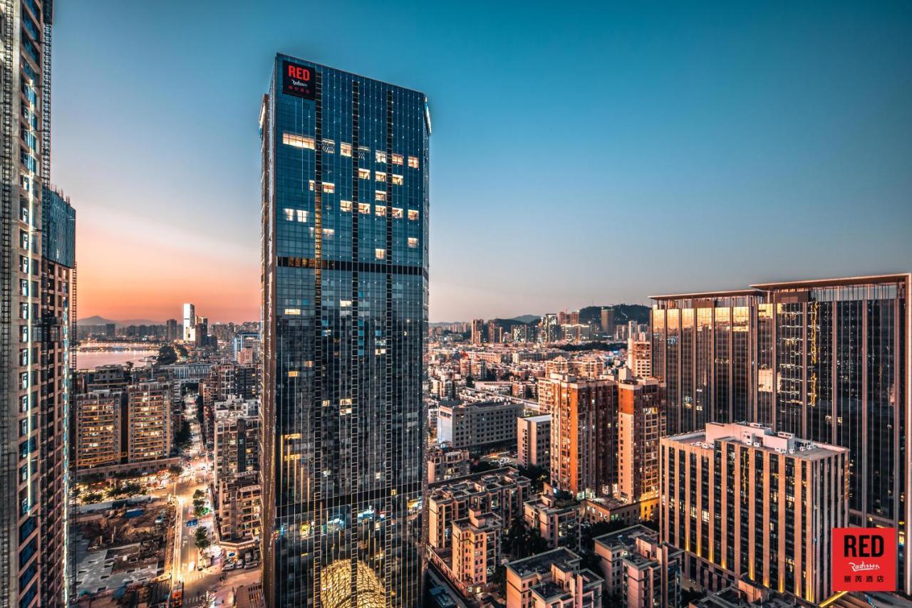 Radisson Red Hotel Zhuhai Gongbei Port Eksteriør billede
