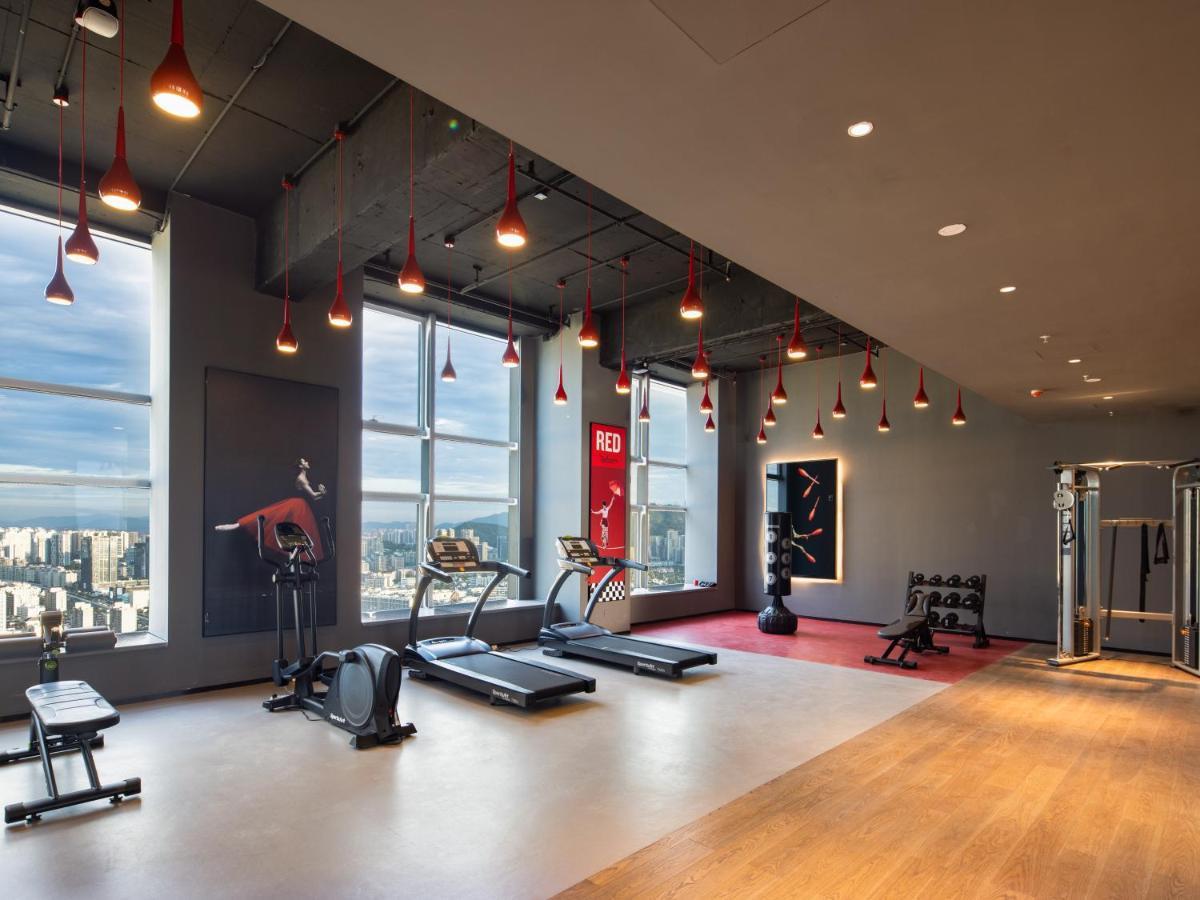 Radisson Red Hotel Zhuhai Gongbei Port Eksteriør billede