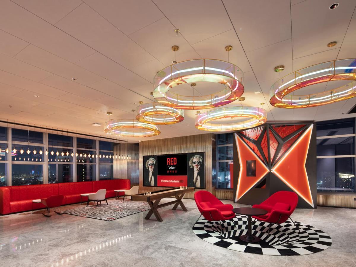 Radisson Red Hotel Zhuhai Gongbei Port Eksteriør billede