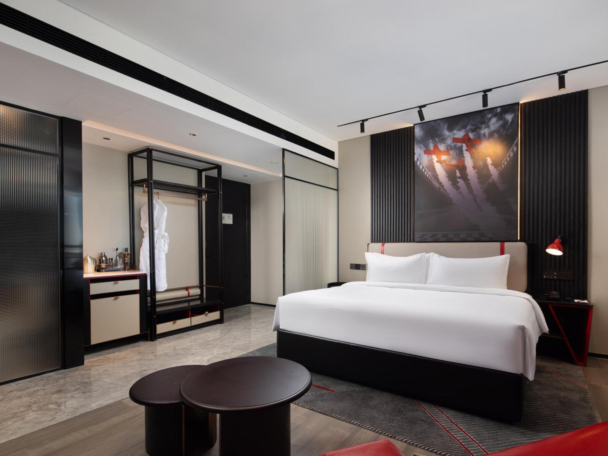 Radisson Red Hotel Zhuhai Gongbei Port Eksteriør billede