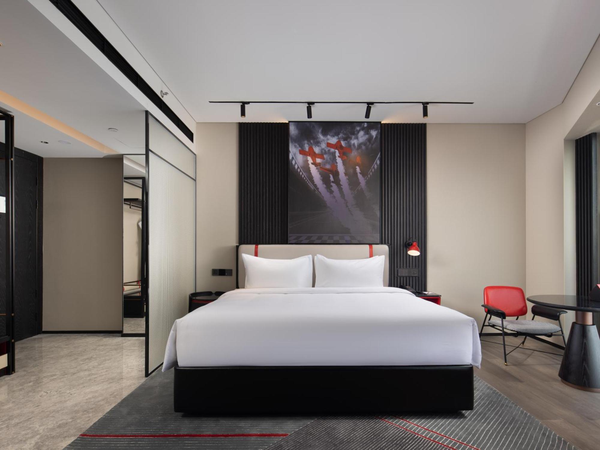Radisson Red Hotel Zhuhai Gongbei Port Eksteriør billede